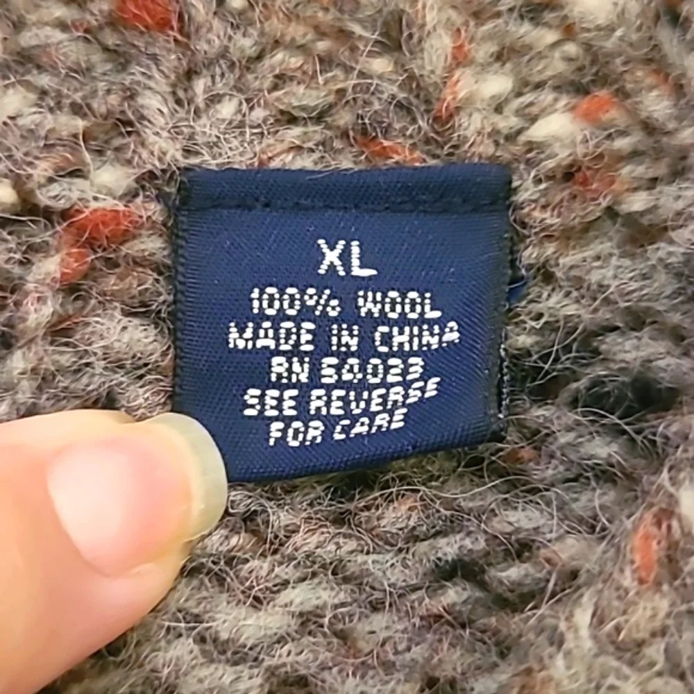 GAP Wool Sweater - Picture 4 of 12